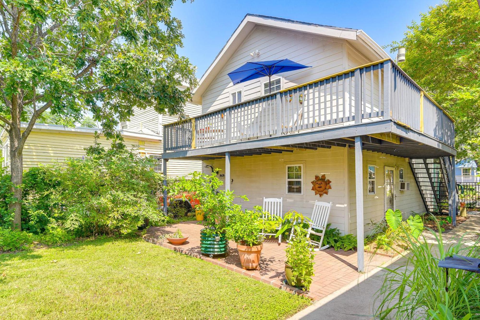 Cozy Galveston Apartment With Private Beach Pass! Exterior foto
